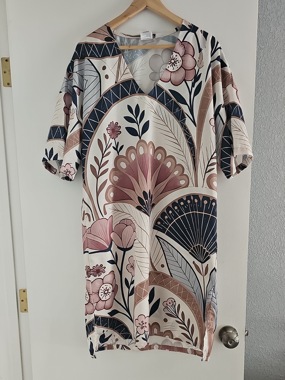 Floral V-Neck Shift Dress in Blush and Navy